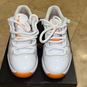 Jordan 11 Retro Low